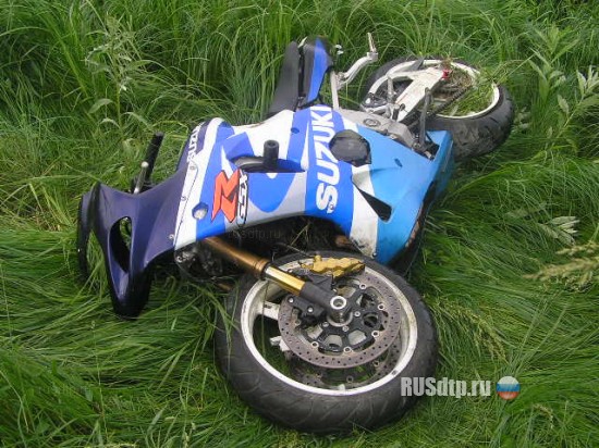 ДТП в Краснодарском крае : спортивный мотоцикл Suzuki попал в страшную аварию - пара погибла на месте (ФОТО)