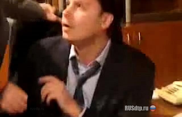 Радикалы партии "Свобода" избили Александра Пантелеймонова Радикалы партии "Свобода" избили Александра Пантелеймонова