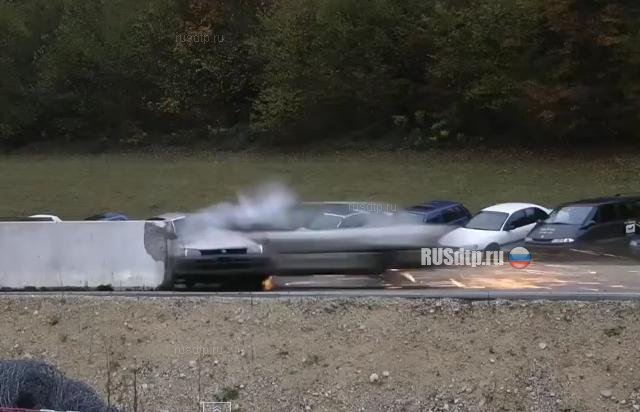 Последствия аварии на скорости 200 км/ч Последствия аварии на скорости 200 км/ч