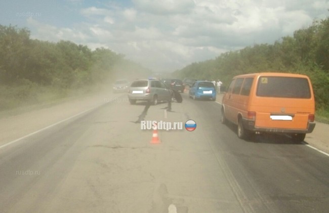 Водитель ВАЗа погиб в массовом ДТП в Самарской области