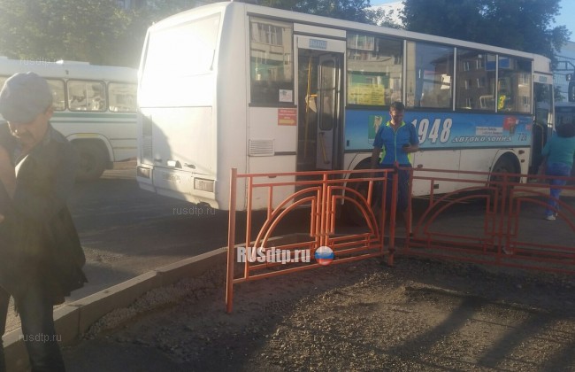 В Ангарске мотоцикл столкнулся с автобусом