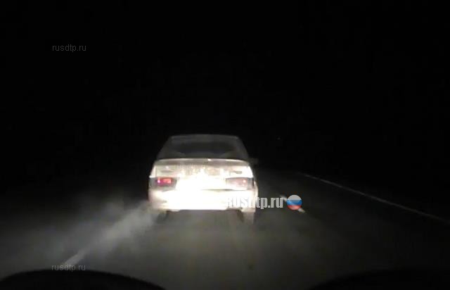 Оренбургским инспекторам пришлось стрелять по колесам, чтобы задержать нарушителя Оренбургским инспекторам пришлось стрелять по колесам, чтобы задержать нарушителя