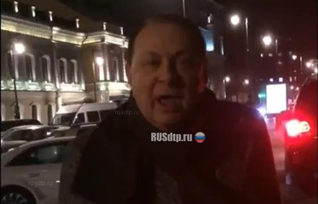 Густая сперма вытекает из влагалищ после секса домашнее порно фото
