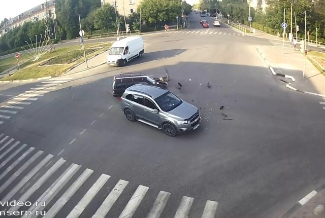 Разнесло вдребезги (с) Разнесло вдребезги (с)