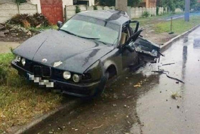 Водителя выбросило из салона BMW в результате ДТП на Салтовке