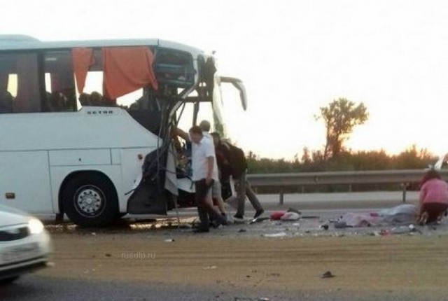 В Воронежской области автобус столкнулся с грузовиком