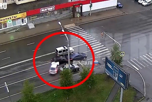 Массовое ДТП произошло в Уфе. ВИДЕО Массовое ДТП произошло в Уфе. ВИДЕО