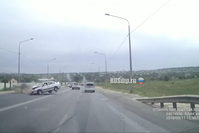 ДТП на 3-й Продольной в Волгограде попало на видео ДТП на 3-й Продольной в Волгограде попало на видео