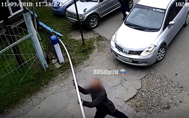 В Зее мужчина сломал больничный шлагбаум В Зее мужчина сломал больничный шлагбаум