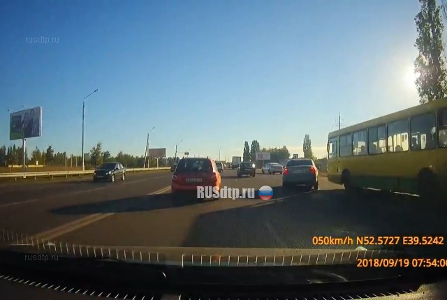 Оказался в глубоком кювете (с) Оказался в глубоком кювете (с)
