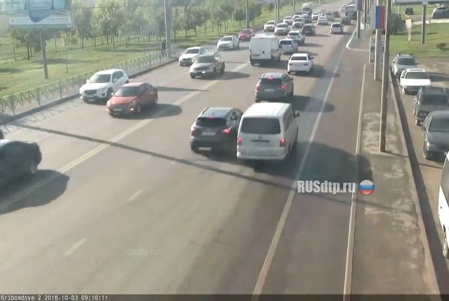 Не пустил девушку Не пустил девушку