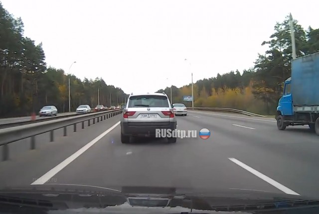 Учитель на BMW или неадекват? (с) Учитель на BMW или неадекват? (с)