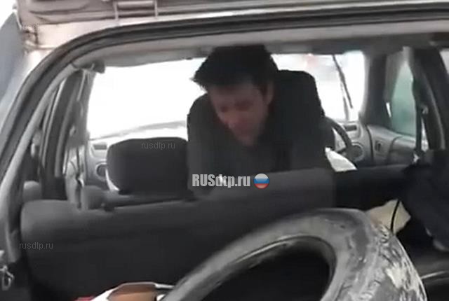 Неадекватный водитель разбил 5 машин в Новосибирске Неадекватный водитель разбил 5 машин в Новосибирске