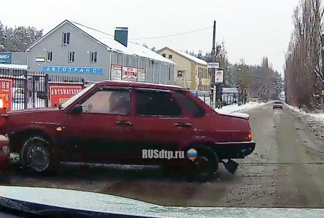 Чуть не задел... Чуть не задел...