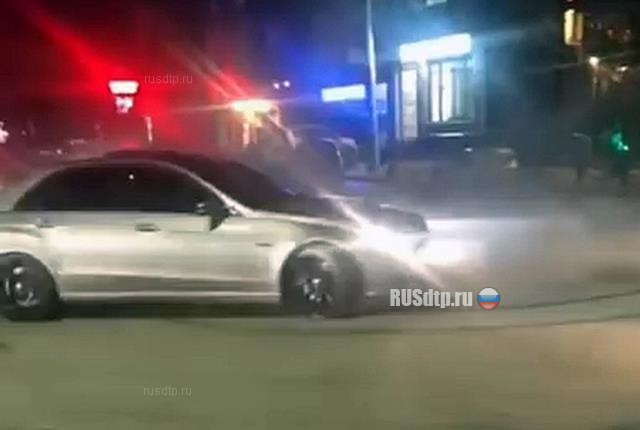 В Махачкале задержали стритрейсеров, устроивших игру в «кошки-мышки» с полицией В Махачкале задержали стритрейсеров, устроивших игру в «кошки-мышки» с полицией