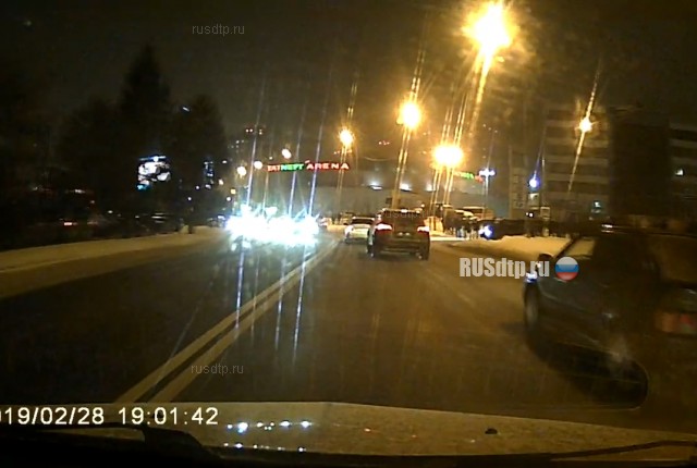 Задел зеркалом и вину не признает (с) Задел зеркалом и вину не признает (с)
