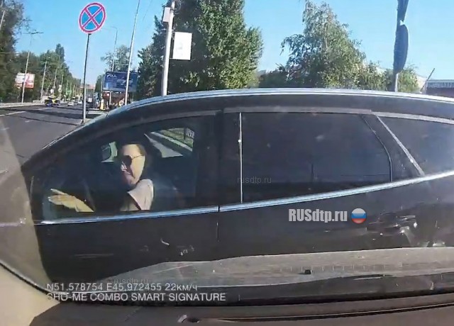 Получаешь удар в зад и летишь вперед разбивать морду (с) Получаешь удар в зад и летишь вперед разбивать морду (с)