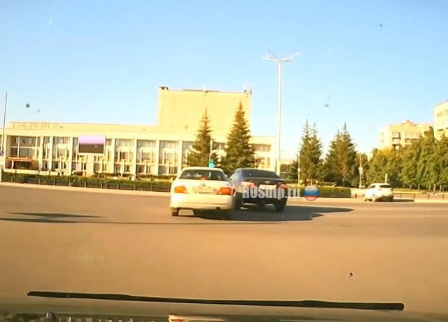 Водила Камри юриста позвал (с) Водила Камри юриста позвал (с)