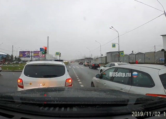 Второрядник опять устраивает ДТП (с) Второрядник опять устраивает ДТП (с)