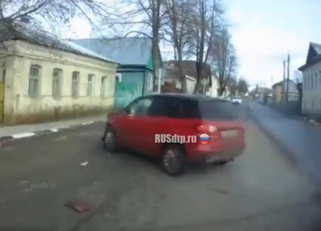 Пьяная в дрыск автоледи (с) Пьяная в дрыск автоледи (с)