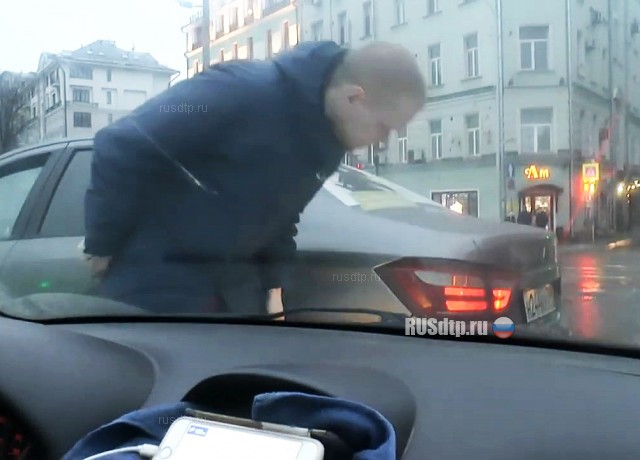 Блондинка за рулём Блондинка за рулём
