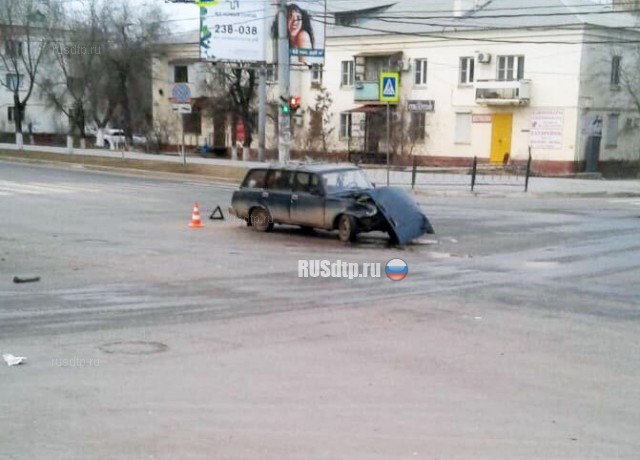 Момент ДТП с маршруткой в Астрахани