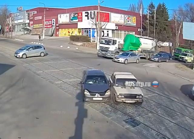 Зацепился за ВАЗ Зацепился за ВАЗ