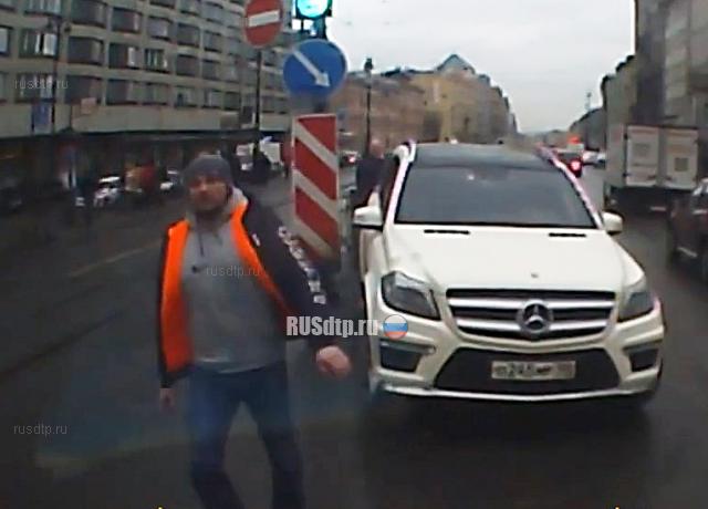 Неадекват в Питере (с) Неадекват в Питере (с)