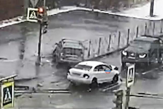ДТП на углу Шаврова и Комендантского проспекта ДТП на углу Шаврова и Комендантского проспекта
