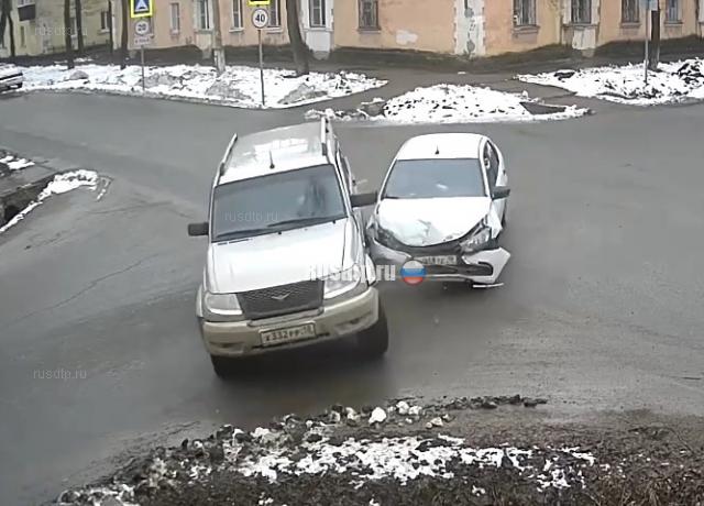 УАЗ vs Лада УАЗ vs Лада
