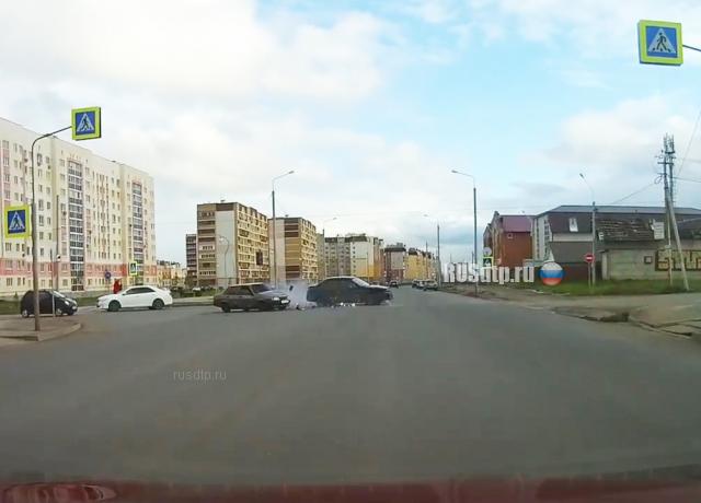 ДТП на улице Строителей в Стерлитамаке ДТП на улице Строителей в Стерлитамаке