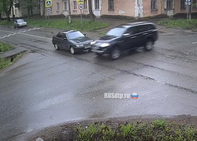 Разбил фару Разбил фару