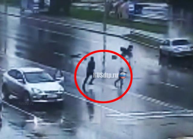 Мужчина спас ребенка от гибели в результате ДТП в Хабаровске Мужчина спас ребенка от гибели в результате ДТП в Хабаровске