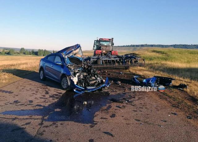 В Башкирии водитель погиб, наехав на культиватор