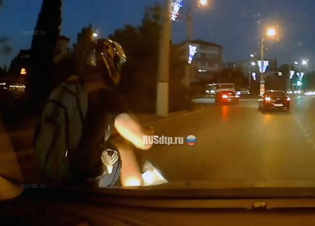 Скутерист скрылся Скутерист скрылся