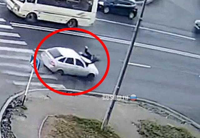 В Оренбурге «Лада Приора» насмерть сбила женщину. ВИДЕО В Оренбурге «Лада Приора» насмерть сбила женщину. ВИДЕО