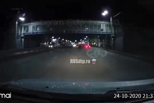 Подрезал и уехал с места происшествия (с) Подрезал и уехал с места происшествия (с)