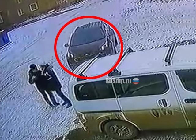 В Таежном Kia Sportage сбил троих пешеходов. ВИДЕО В Таежном Kia Sportage сбил троих пешеходов. ВИДЕО