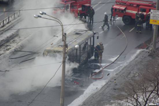 В Санкт-Петербурге сгорел маршрутный автобус