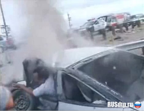 Спасение из горящего авто