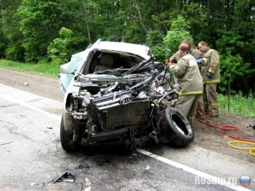 В лобовом столкновении на трассе М-7 погиб водитель иномарки