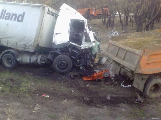 Под Воронежом столкнулись два большегруза