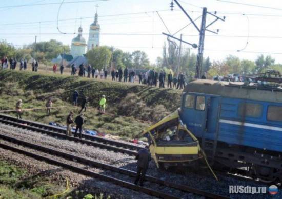 Автокатастрофа на Днепропетровщине: погибли более 40 человек