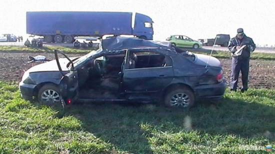 Hyundai Sonata на трассе \&#187;Кавказ\&#187; улетела в кювет. Водитель не выжил.