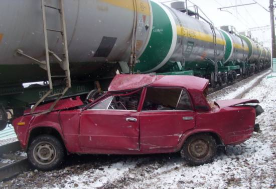 Трагедия на железнодорожном переезде в Смоленской области