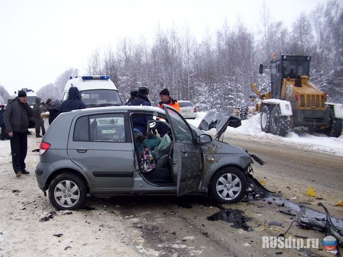 В Нижегородской области проходили краш-тест Hyundai Getz и Citroen Berlingo