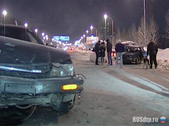 ВАЗ-2110 и Лексус столкнулись в Екатеринбурге
