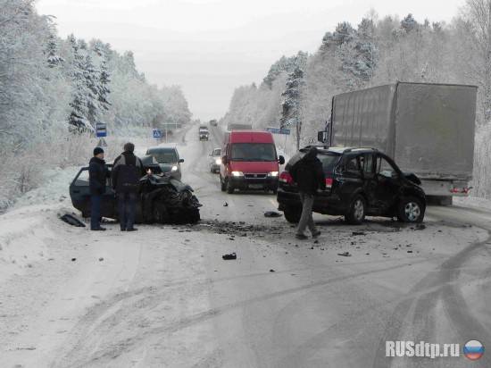 На трассе Санкт-Петербург - Мурманск в ДТП разбилась семья