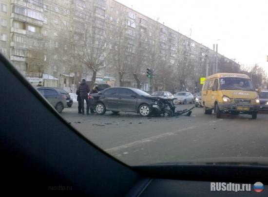 В Челябинске ВАЗ не пропустил «Тойоту»