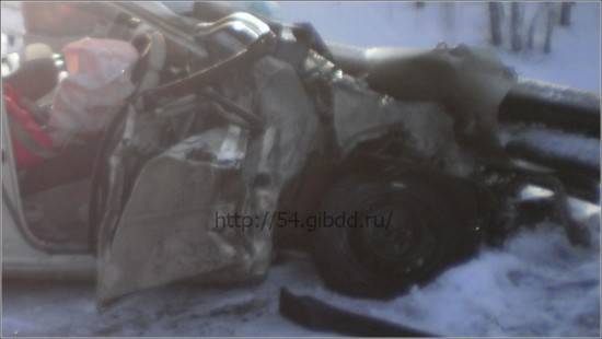 Под Новосибирском в аварии погиб водитель Тойоты